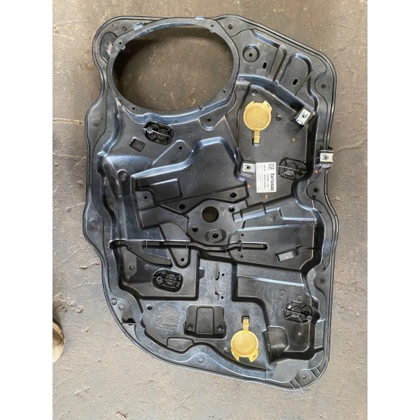 Suporte Maquina De Vidro Diant. Direita Toro 2021 Original