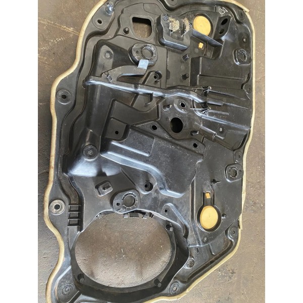 Suporte Maquina De Vidro Diant. Direita Toro 2021 Original