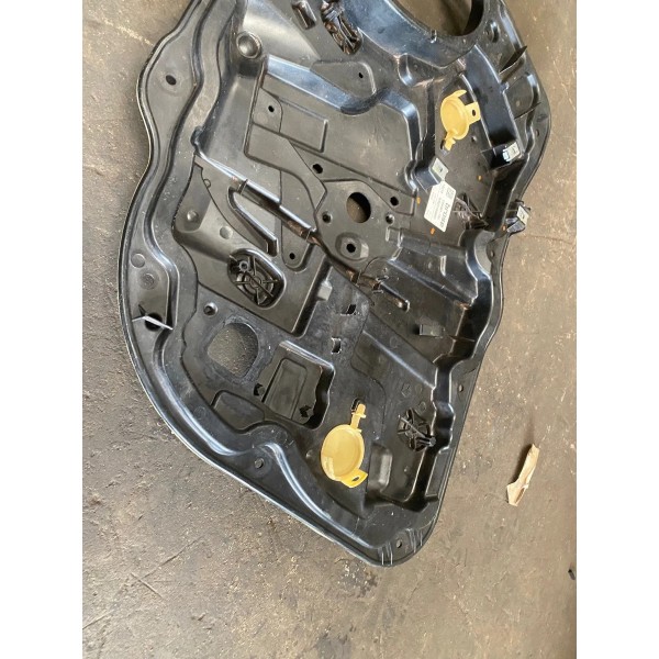 Suporte Maquina De Vidro Diant. Direita Toro 2021 Original