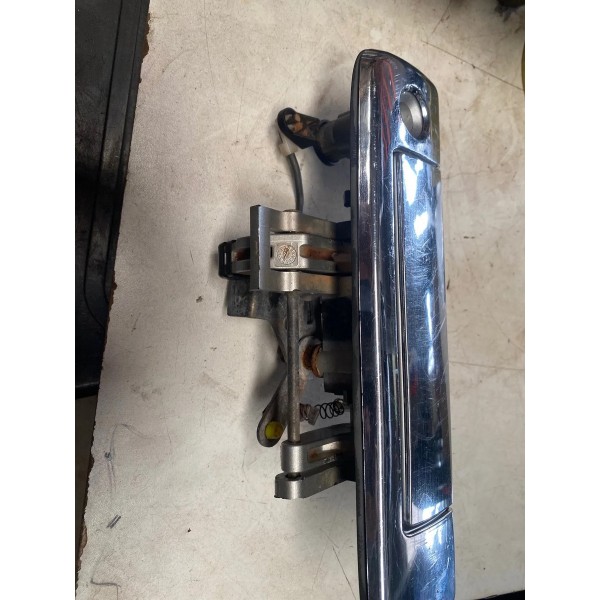 Maçaneta Tampa Traseira Chevrolet S10 2018 Original