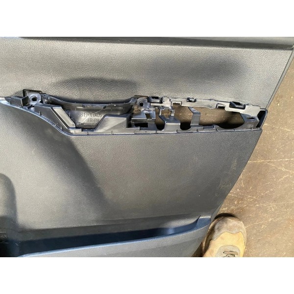 Forro Porta Dianteira Direita Toyota Hilux 2022 Original Preto