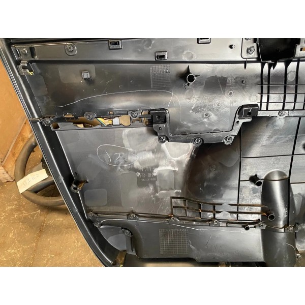 Forro Porta Dianteira Direita Toyota Hilux 2022 Original Preto