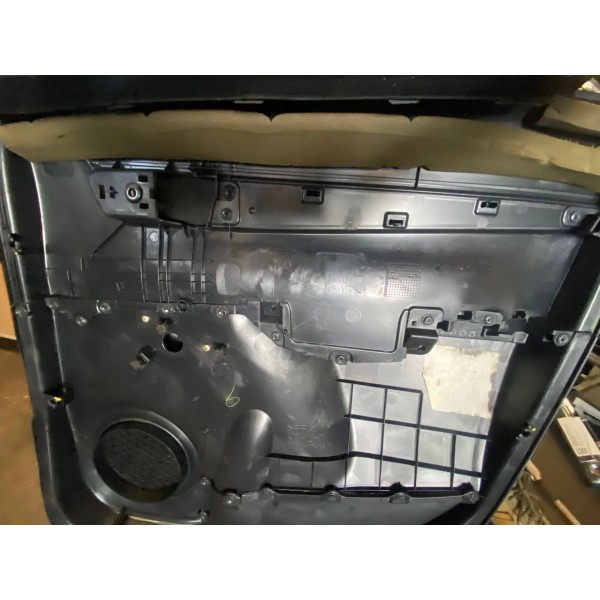 Forro De Porta Traseiro Lado Esquerdo Toyota Hilux 2022 Orig