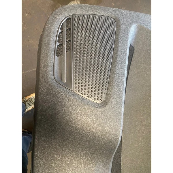 Forro De Porta Dianteiro Direito Vw Amarok 2019 Original