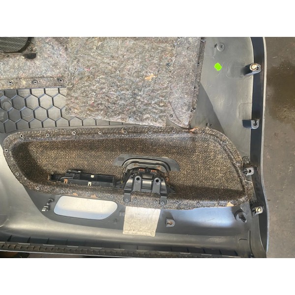 Forro De Porta Dianteiro Direito Vw Amarok 2019 Original