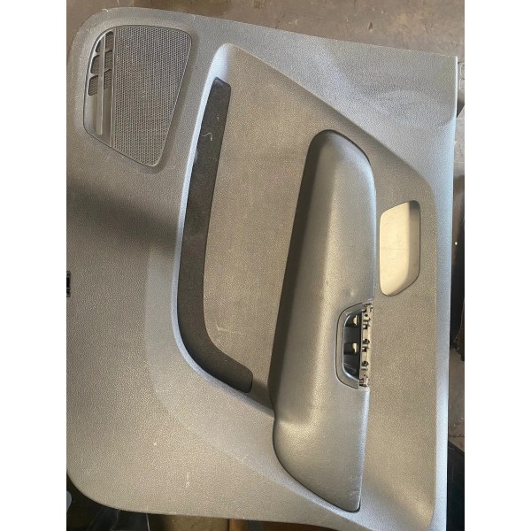 Forro De Porta Dianteiro Direito Vw Amarok 2019 Original