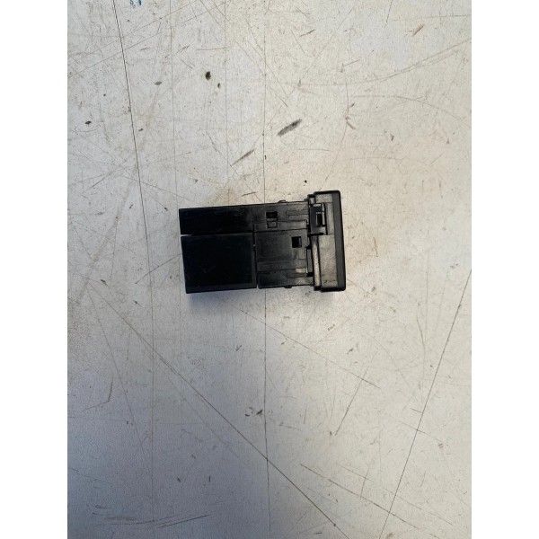 Entrada Aux E Usb Toyota Hilux Sw4 2020 Original