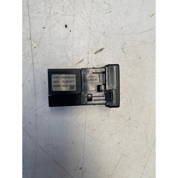 Entrada Aux E Usb Toyota Hilux Sw4 2020 Original