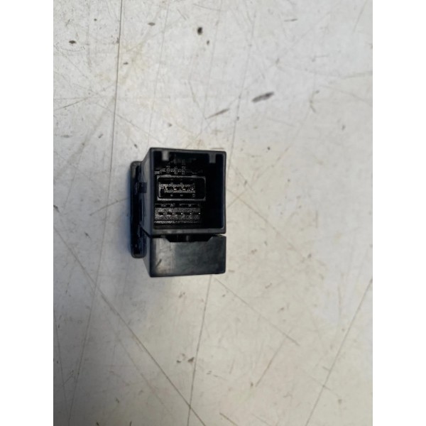 Entrada Aux E Usb Toyota Hilux Sw4 2020 Original