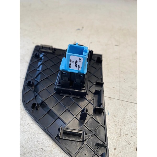 Botão Pisca Alerta C/ Moldura Vw Virtus 2020 Original