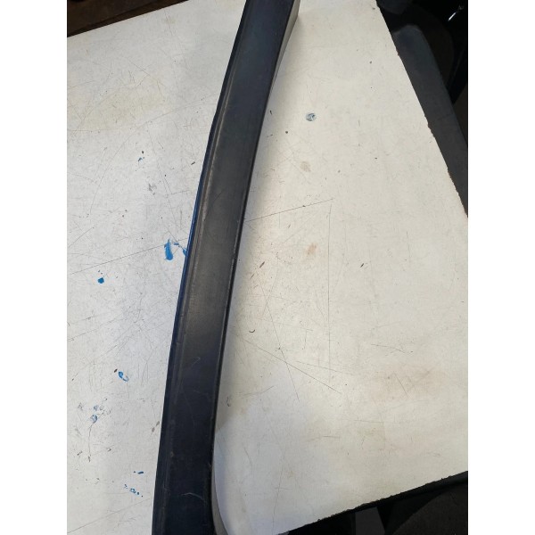 Moldura Superior Tampa Tras Direita Fiat Toro 2023 Original Preto