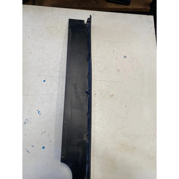 Moldura Superior Tampa Tras Direita Fiat Toro 2023 Original Preto
