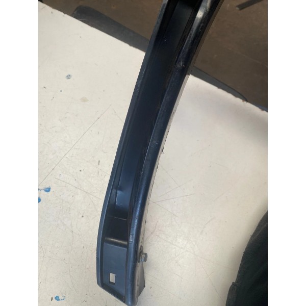 Guia Parachoque Dianteiro Dir. Dodge Ram 2023 3500 Original