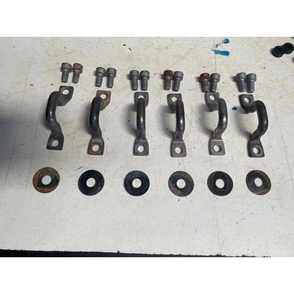 Kit Gancho Da Caçamba Amarok 2020 Original