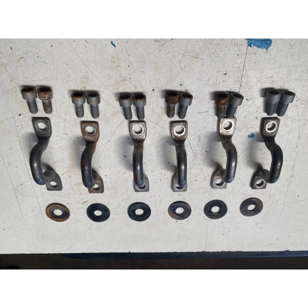 Kit Gancho Da Caçamba Amarok 2020 Original