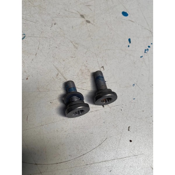 Par Parafuso Do Cabo Tampa Traseira Vw Amarok 2020 Original