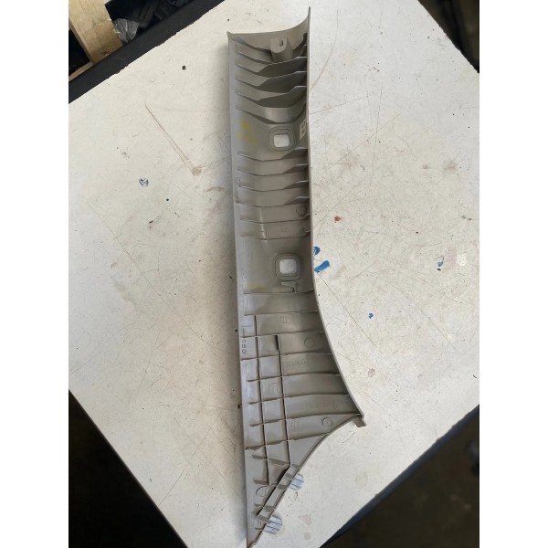Moldura Coluna Dianteira Esquerda S-10 2018 Original Bege