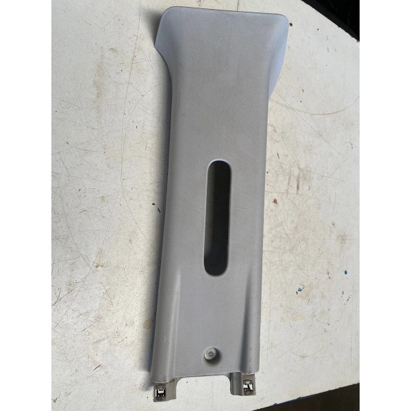 Moldura Coluna Superior Direito Fiat Uno Vivace 2013 Origina
