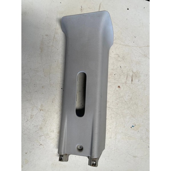 Moldura Coluna Superior Direito Fiat Uno Vivace 2013 Origina