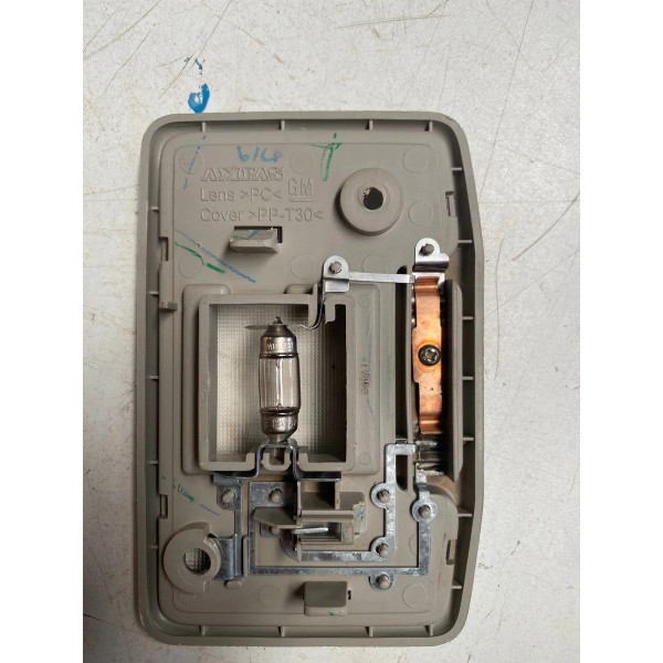 Luz De Teto Chevrolet S10 2018 Original