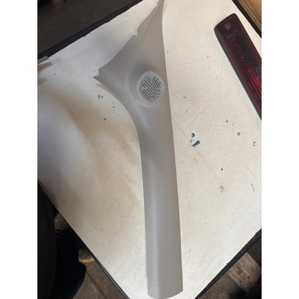 Acabamento Parabrisa Direito Fiat Mobi 2019 Original
