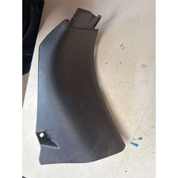 Acabamento Interno Soleira Dianteira Esquerd Hilux Sw4 2020