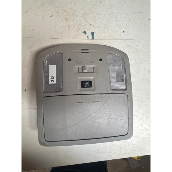Luz De Teto C/ Porta Oculos Hillux 2020 Original