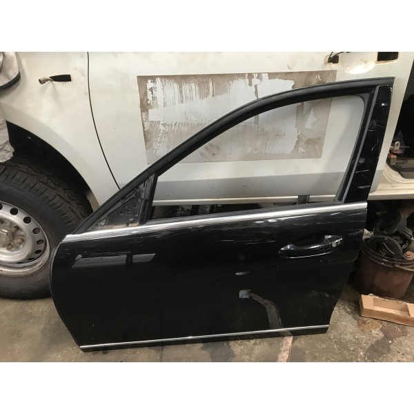 Porta Dianteira Esquerda Mercedes C180 1.8 Cgi 2012 A 2014